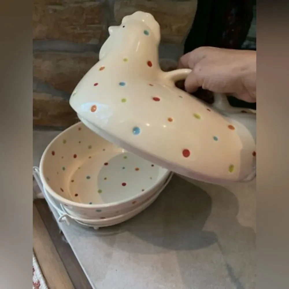 Temptations Tara 2 Qt Oven Ware Dish Polka Dot Cream Ceramic Chicken 4 Pieces